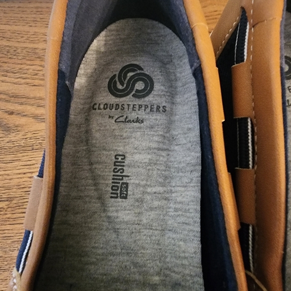 Clark's Cloudsteppers Boat Shoes - Picture 4 of 7